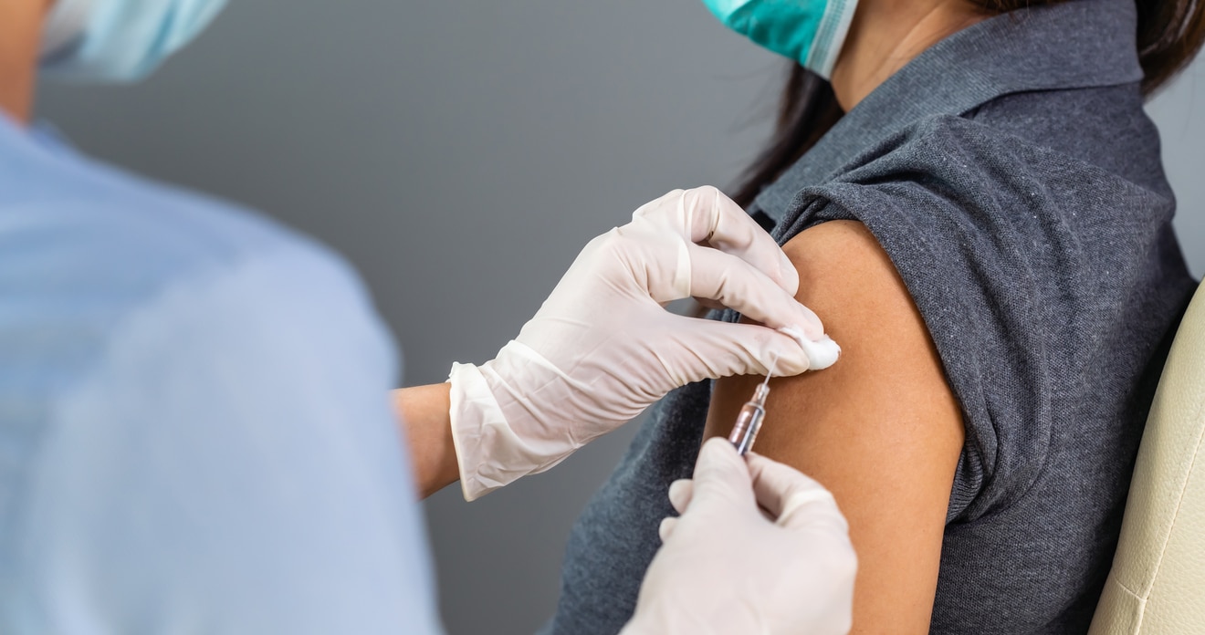 Women getting vaccinated